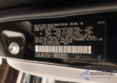 2005 Toyota Sequoia Sr5 V8 z USA, uszkodzony, nr VIN 5TDBT44AX5S239585